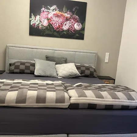 Apartment One Bedroom Souterrain With Kitchen And Personal Bathroom