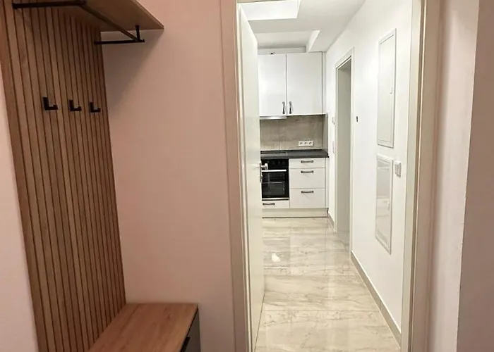 Апартаменты Einzimmerwohnung Mit Kueche Und Grossem Bad